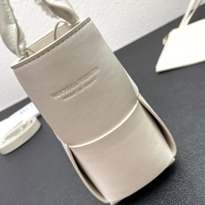 Snug Bottega Veneta Shopping Bags 84653