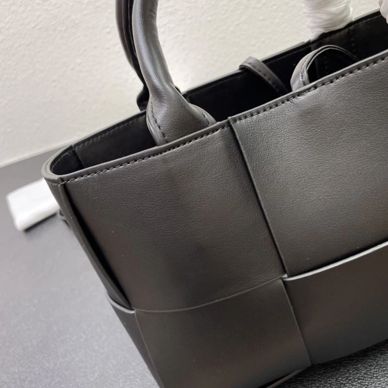 Popular Bottega Veneta Shopping Bags 84687