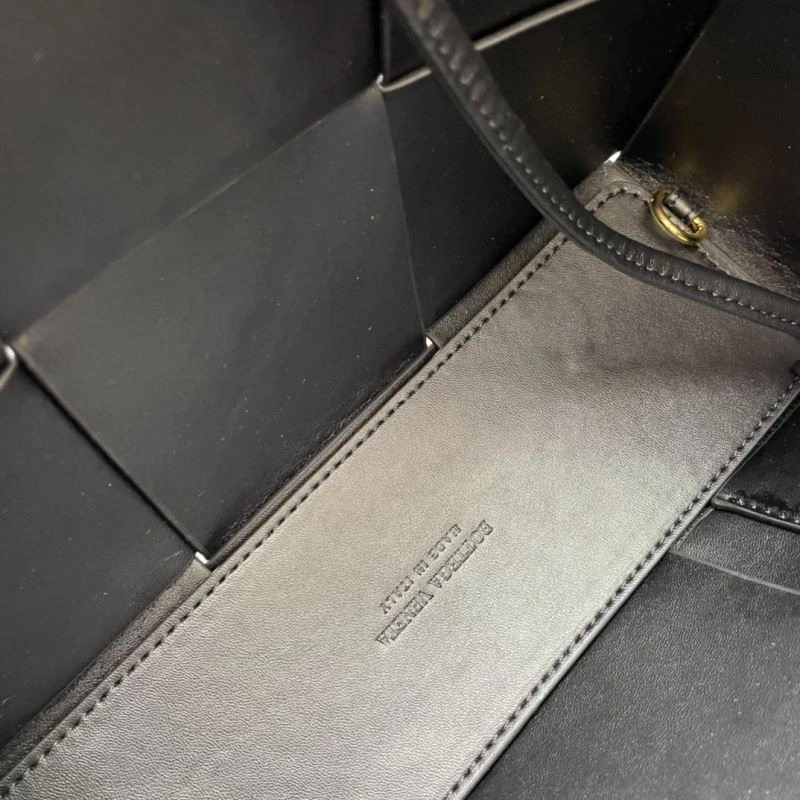 Popular Bottega Veneta Shopping Bags 84687