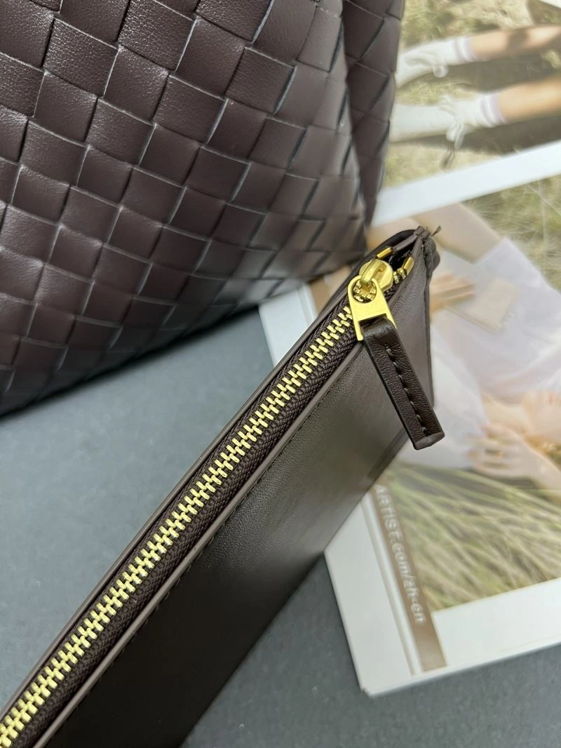 ZipUp Bottega Veneta Shopping Bags 84650