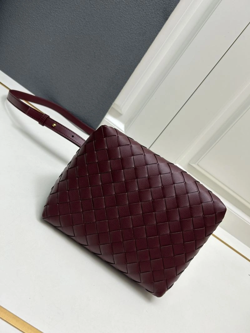 WellDesigned Bottega Veneta Shopping Bags 84648