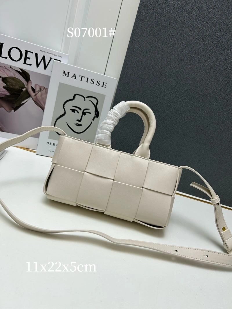 Bottega Veneta Shopping Bags AllSeason 84689