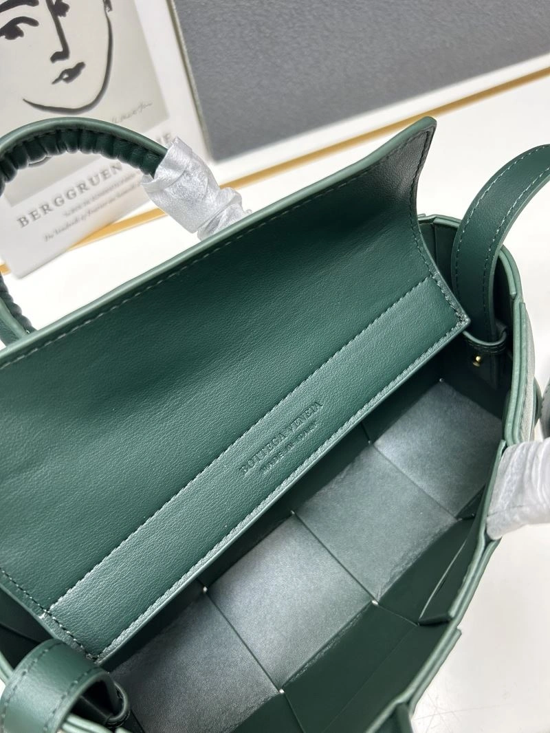 EyeCatching Bottega Veneta Shopping Bags 84643