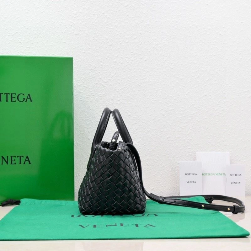 SmoothTexture Bottega Veneta Shopping Bags 68017