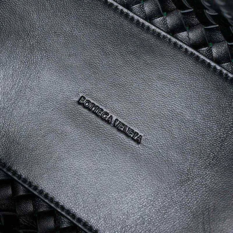 SmoothTexture Bottega Veneta Shopping Bags 68017
