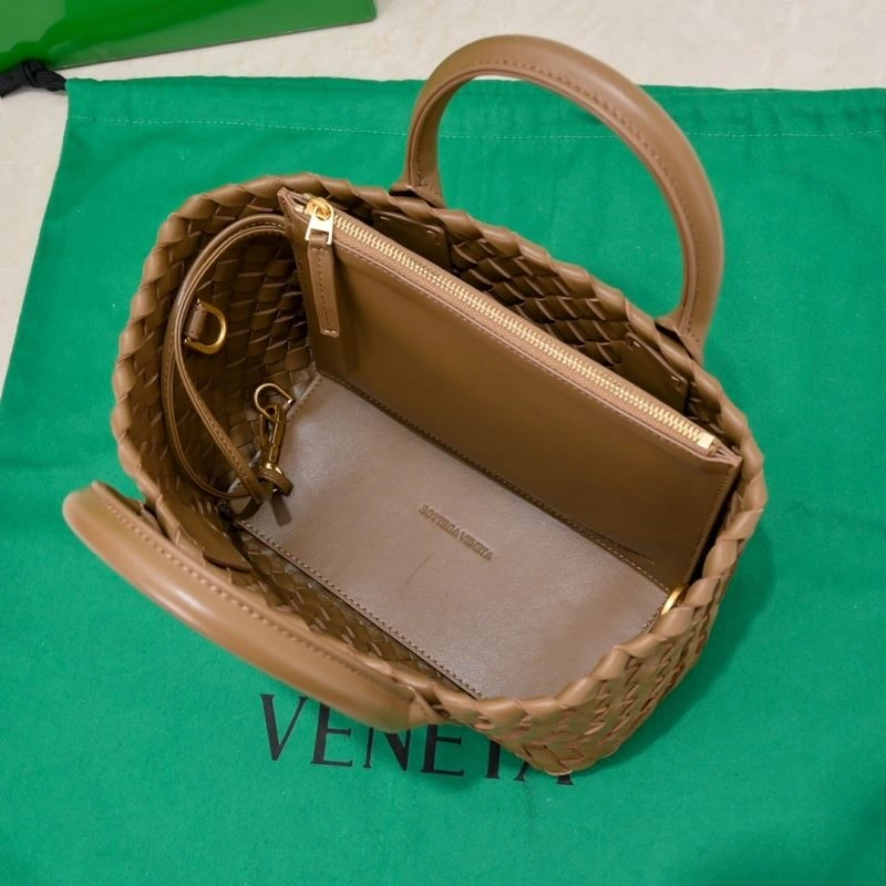 FlexibleFit Bottega Veneta Shopping Bags 68011