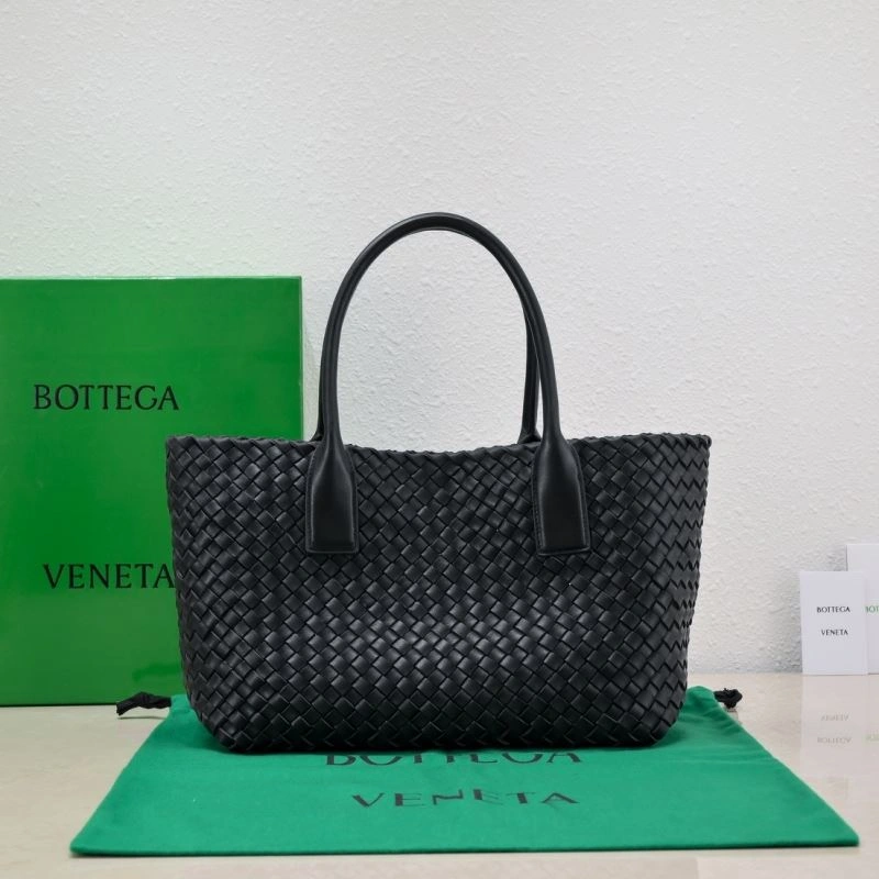 Bottega Veneta Shopping Bags Versatile 68043
