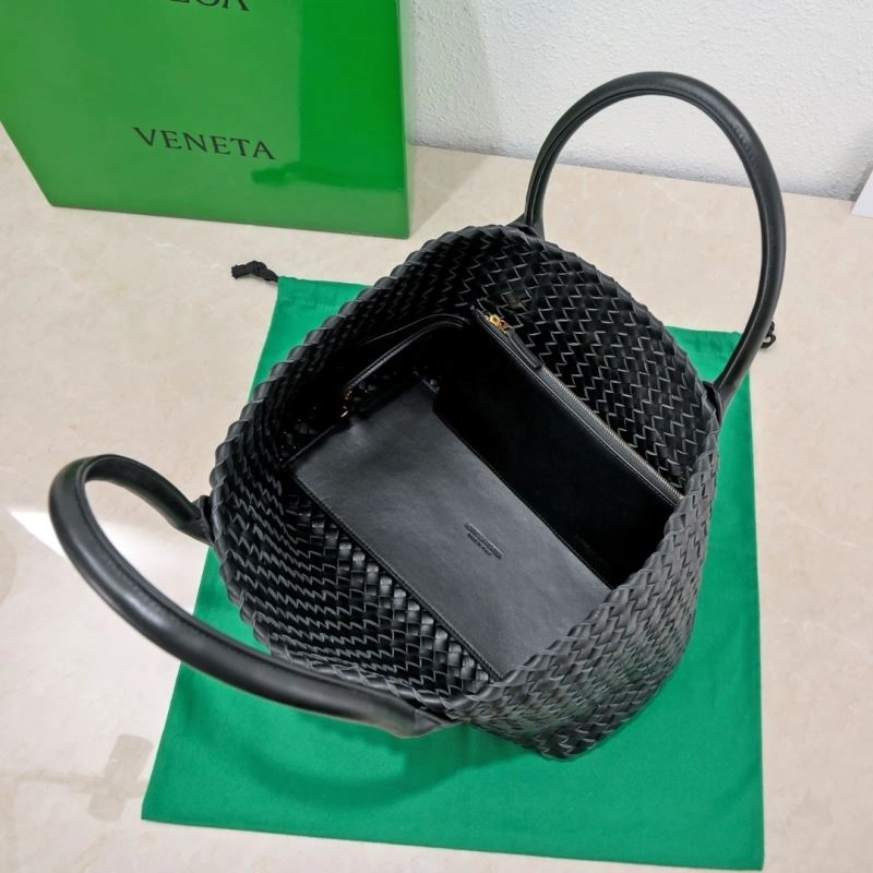 Bottega Veneta Shopping Bags Versatile 68043