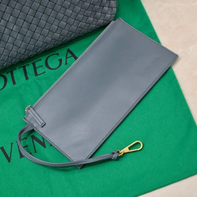 Bottega Veneta Shopping Bags EasyMatch 68001