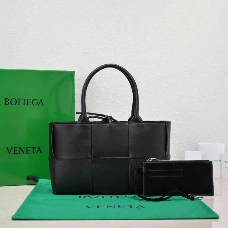 Bottega Veneta Shopping Bags SmoothTexture 68087