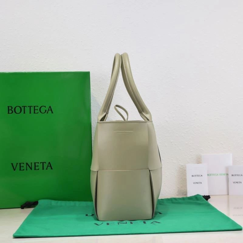 Trendy Bottega Veneta Shopping Bags 68005