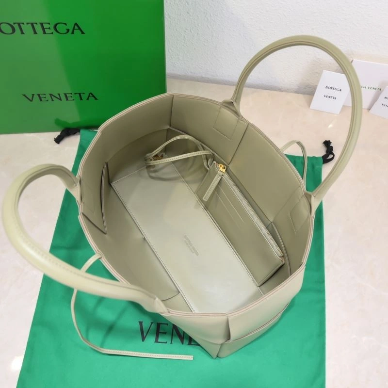 Trendy Bottega Veneta Shopping Bags 68005