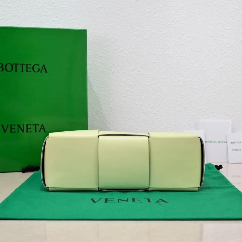 Trendsetting Bottega Veneta Shopping Bags 68004