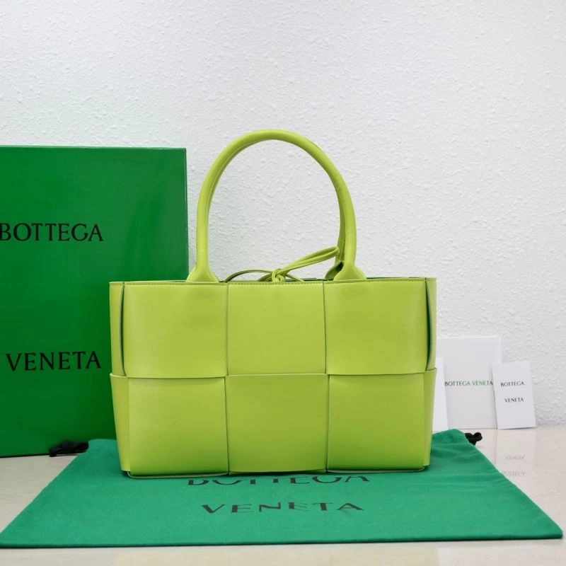 ZipUp Bottega Veneta Shopping Bags 68008