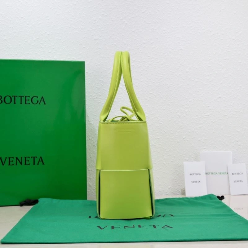 ZipUp Bottega Veneta Shopping Bags 68008