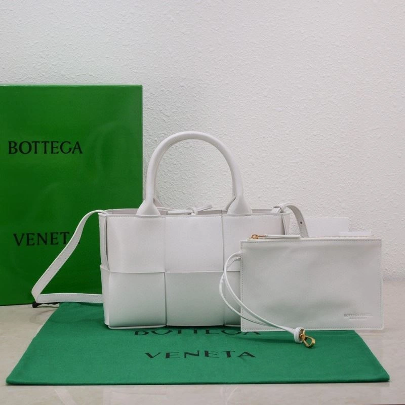 Bottega Veneta Shopping Bags Functional 67936