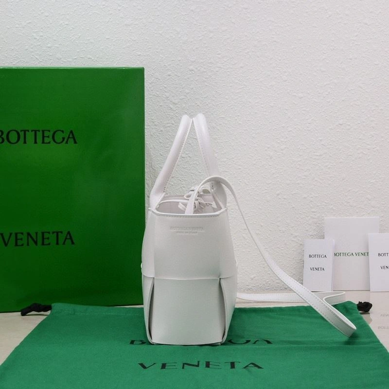 Bottega Veneta Shopping Bags Functional 67936