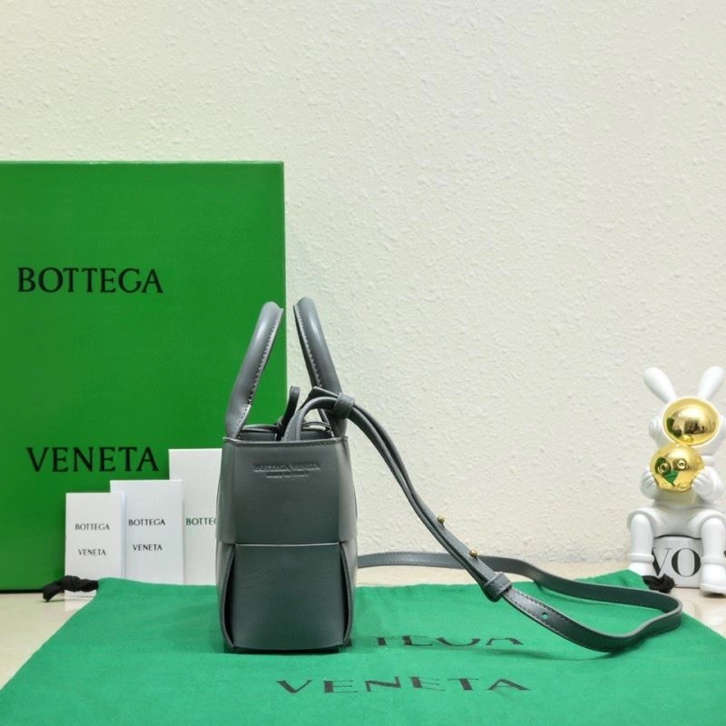 Classic Bottega Veneta Shopping Bags 67939