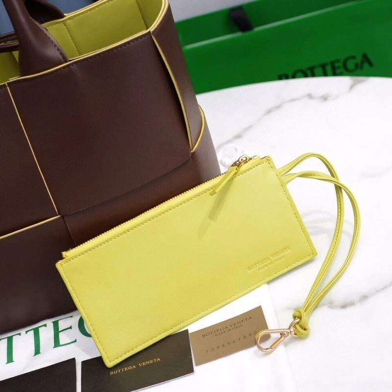 Stretchable Bottega Veneta Shopping Bags 67935