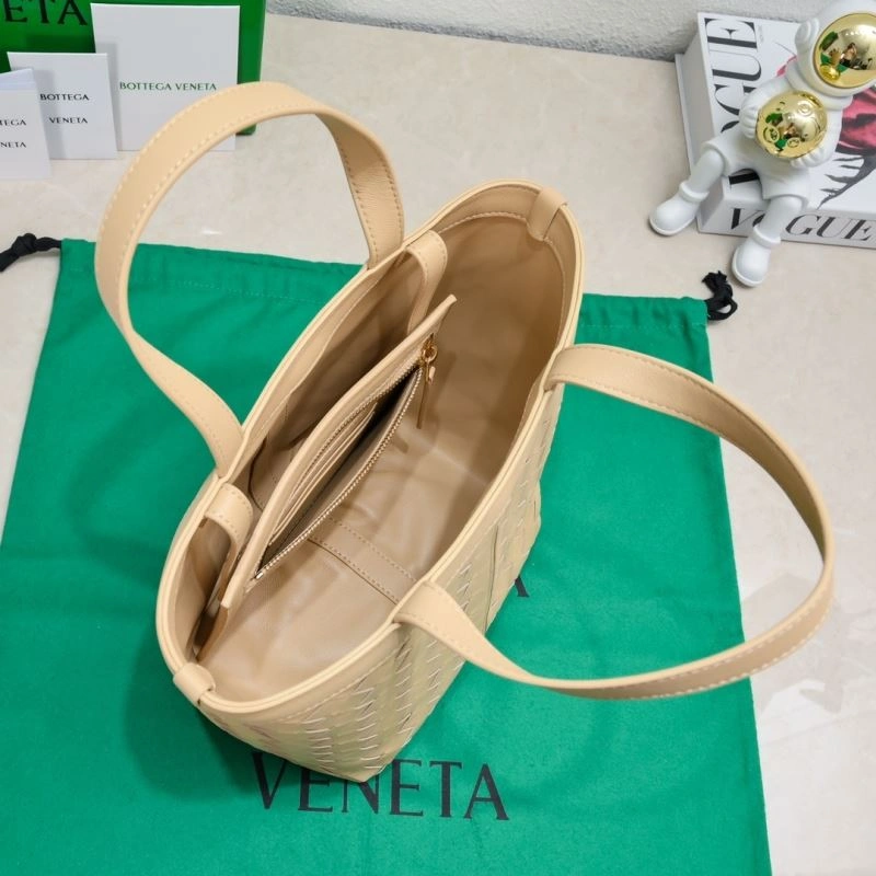 Comfortable Bottega Veneta Shopping Bags 67919