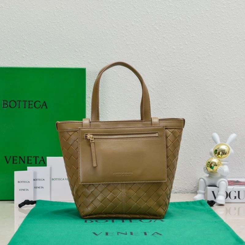 WaterResistant Bottega Veneta Shopping Bags 67920