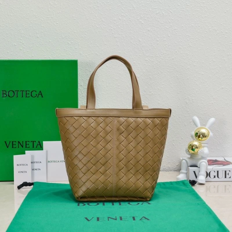 WaterResistant Bottega Veneta Shopping Bags 67920