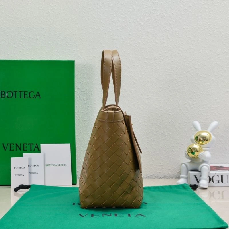 WaterResistant Bottega Veneta Shopping Bags 67920