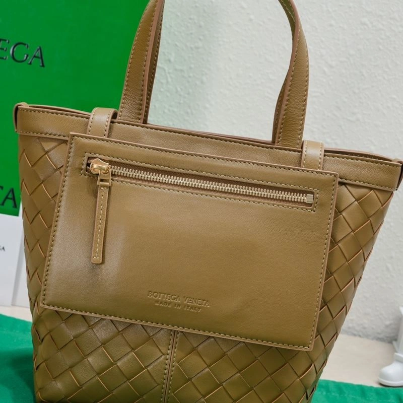 WaterResistant Bottega Veneta Shopping Bags 67920