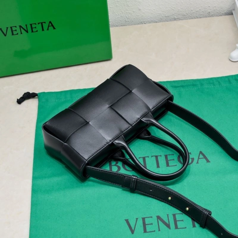 TravelReady Bottega Veneta Shopping Bags 67796