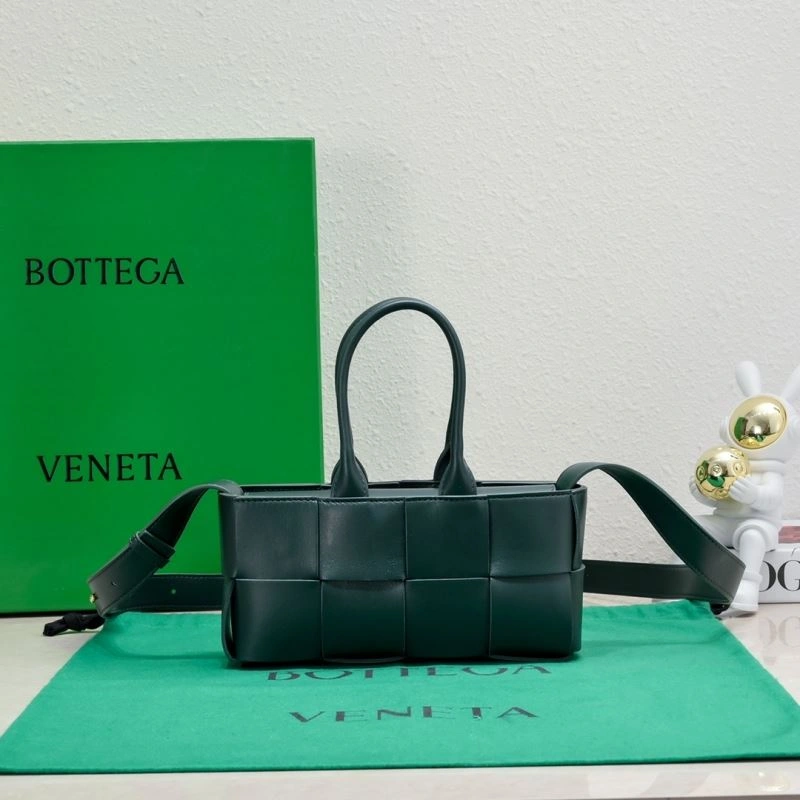 Refined Bottega Veneta Shopping Bags 67789