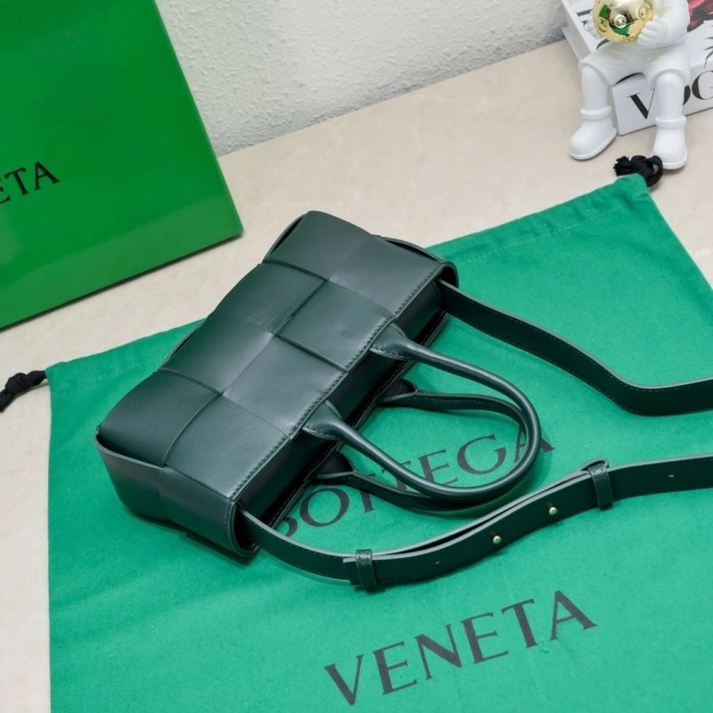 Refined Bottega Veneta Shopping Bags 67789