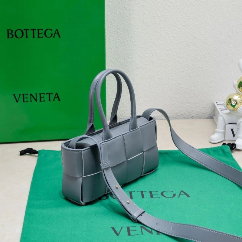 TravelReady Bottega Veneta Shopping Bags 67881