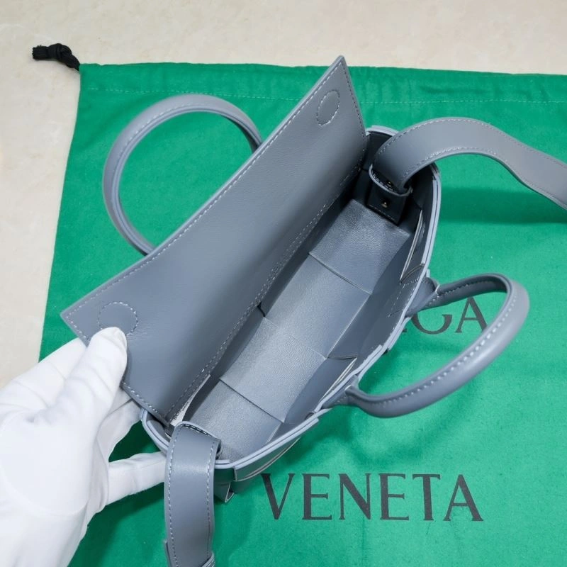 TravelReady Bottega Veneta Shopping Bags 67881