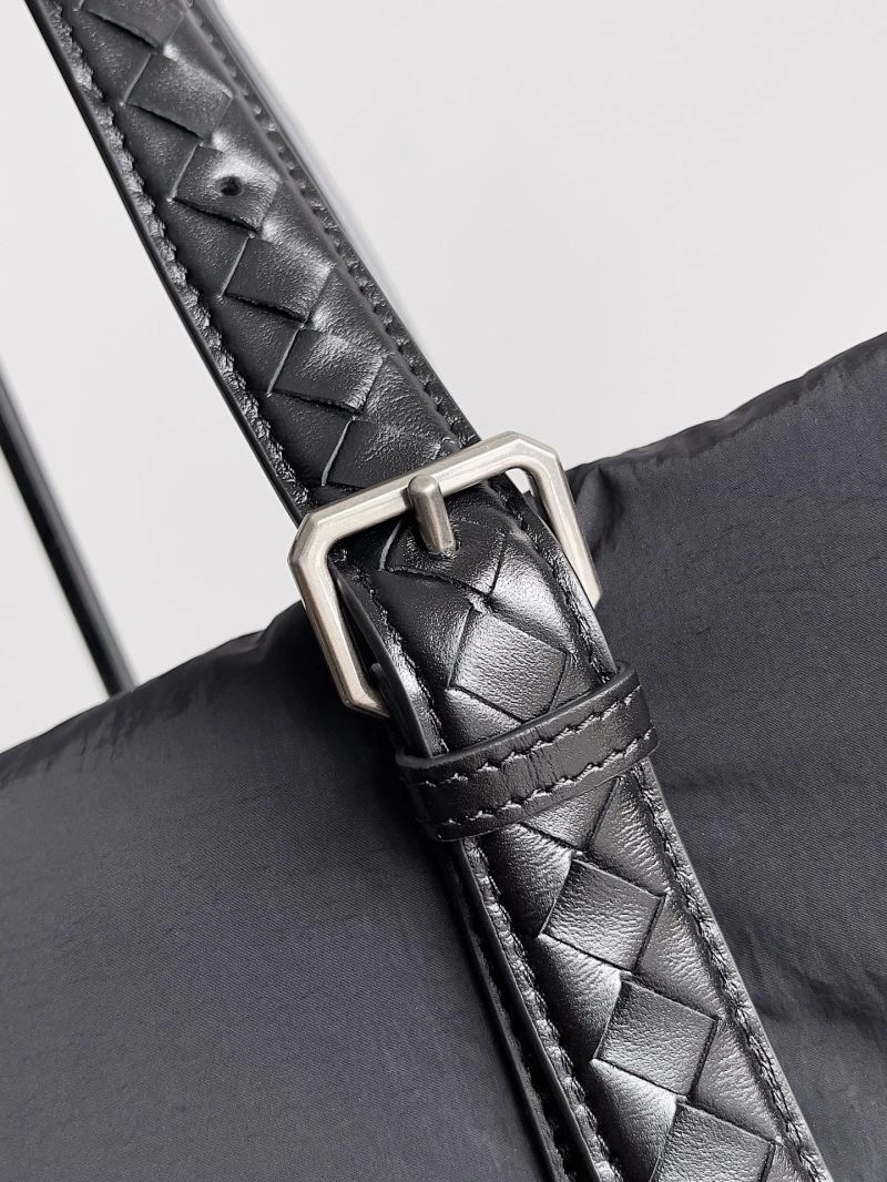 Cozy Bottega Veneta Shopping Bags 67295
