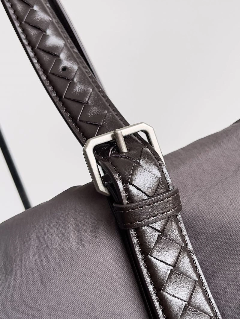 Bottega Veneta Shopping Bags Sleek 67257