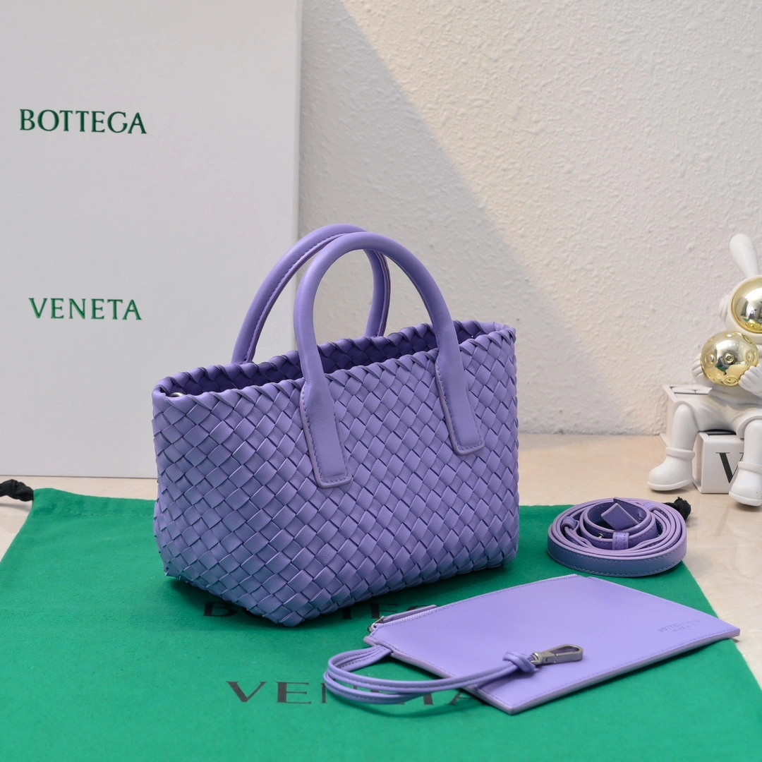 Bottega Veneta Shopping Bags Sporty 67699