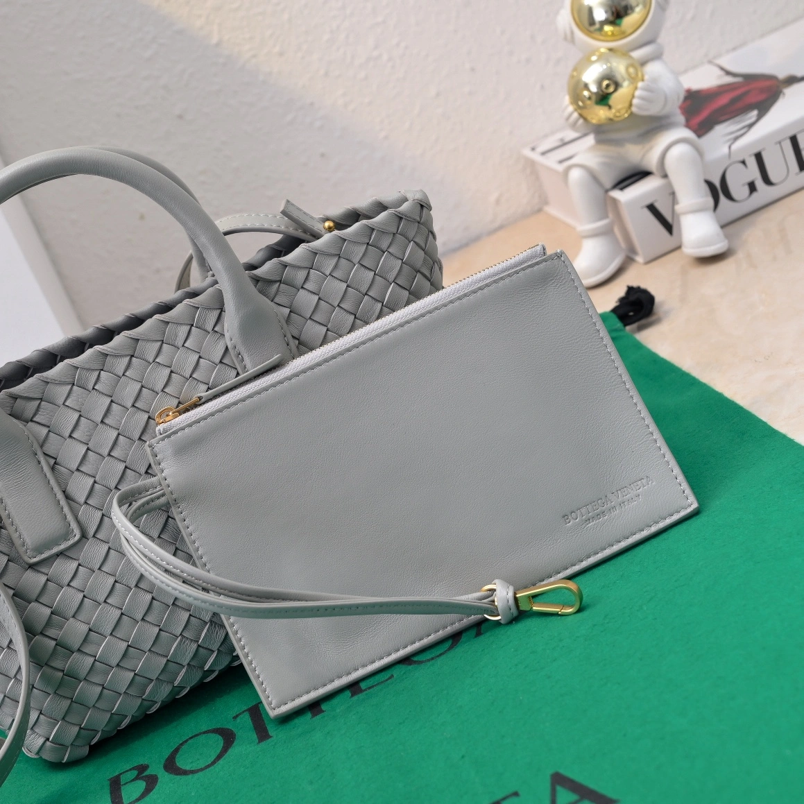Bottega Veneta Shopping Bags Versatile 67736