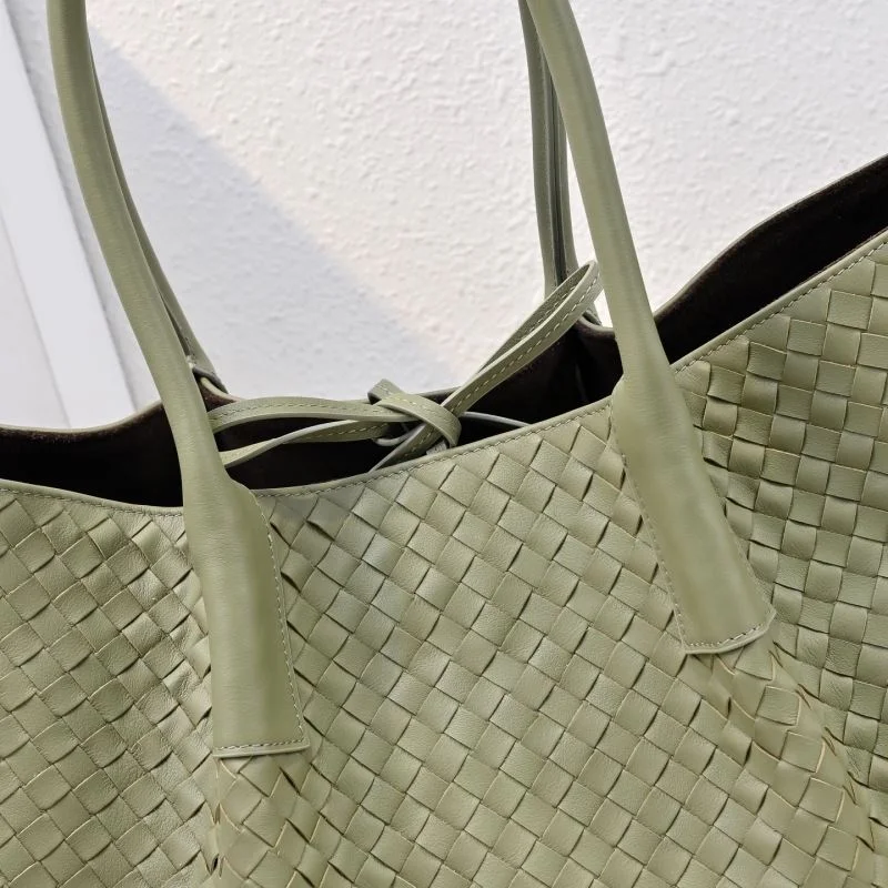 SunProtective Bottega Veneta Shopping Bags 51848