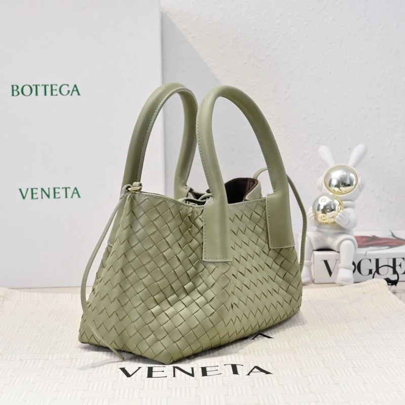 Effortless Bottega Veneta Shopping Bags 51843