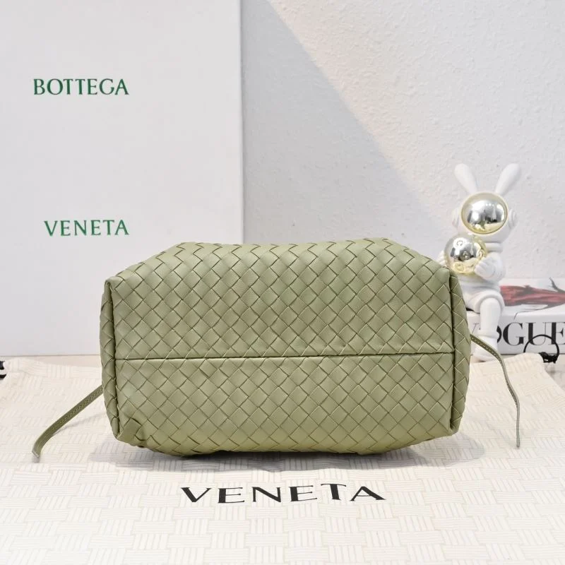 Effortless Bottega Veneta Shopping Bags 51843