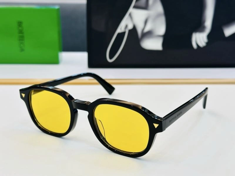 Bottega Veneta Sunglasses SunProtective 277060