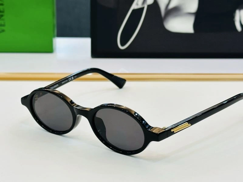Snug Bottega Veneta Sunglasses 277062