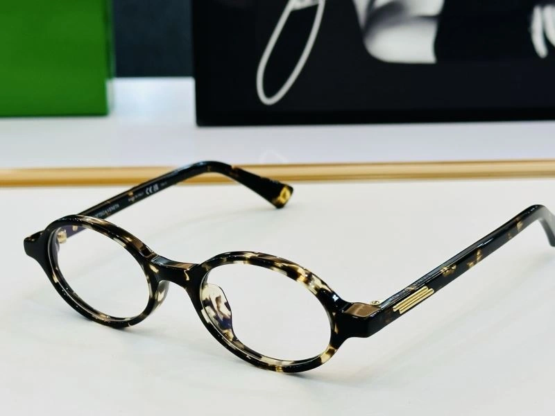 Snug Bottega Veneta Sunglasses 277062