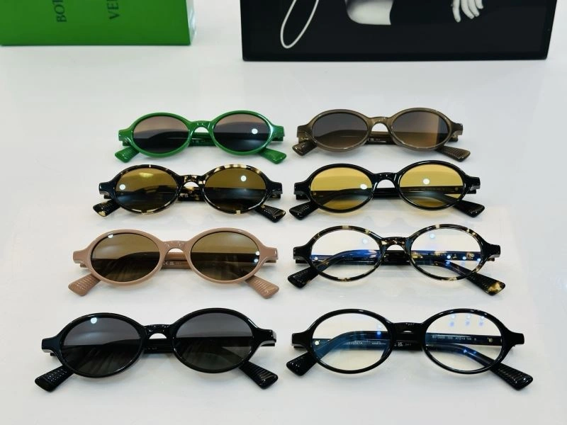 Snug Bottega Veneta Sunglasses 277062