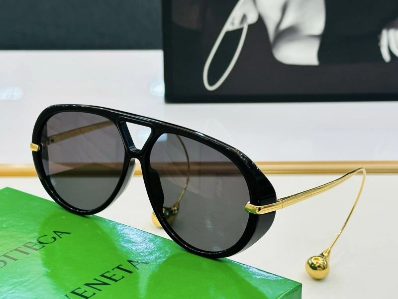 Resilient Bottega Veneta Sunglasses 277048