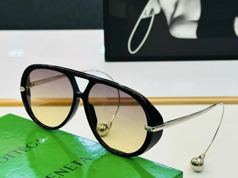 Resilient Bottega Veneta Sunglasses 277048