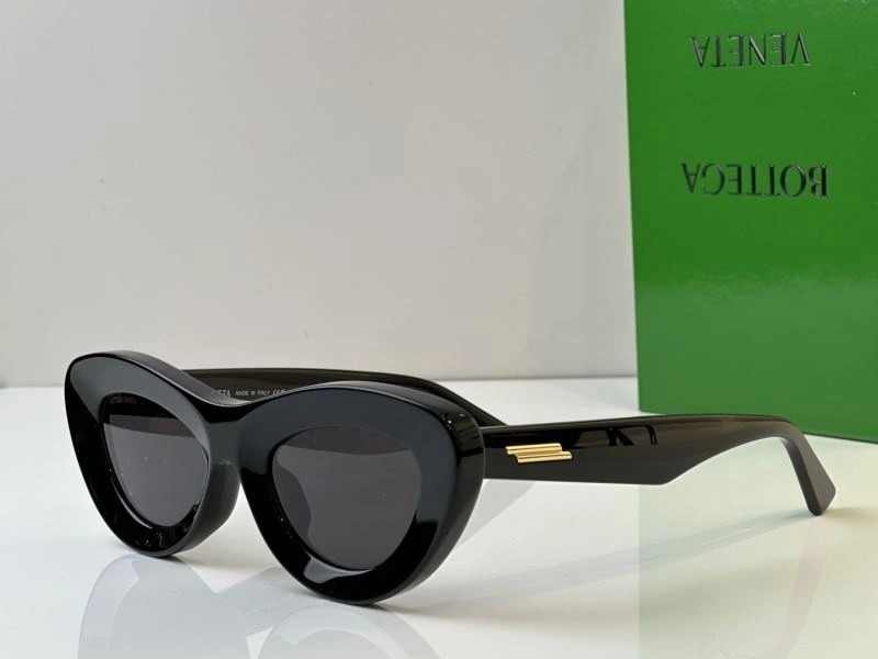 Bottega Veneta Sunglasses GoAnywhere 277102