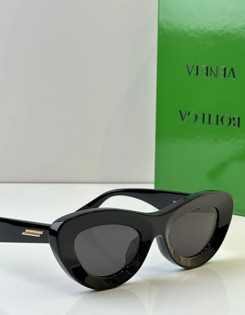 Bottega Veneta Sunglasses GoAnywhere 277102