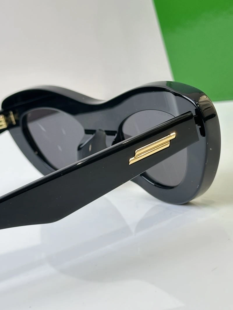 Bottega Veneta Sunglasses GoAnywhere 277102