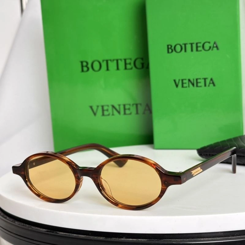 Bottega Veneta Sunglasses ZipUp 277103